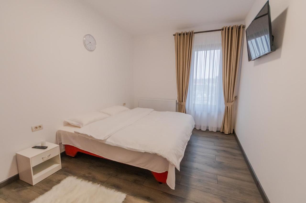Penthouse Luxury Fălticeni Esterno foto