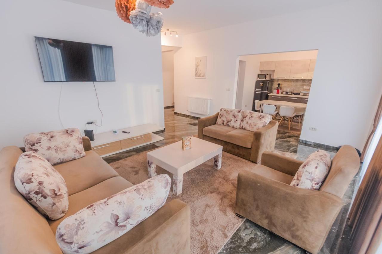 Penthouse Luxury Fălticeni Esterno foto