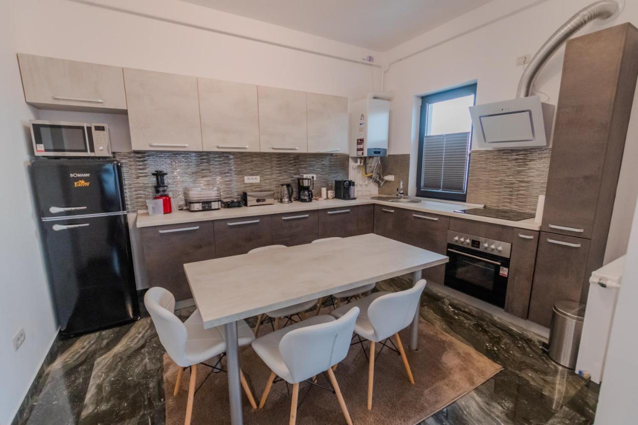 Penthouse Luxury Fălticeni Esterno foto